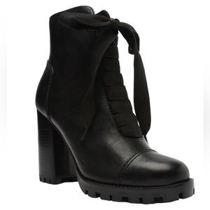 Arezzo Cory Bootie Black Lace Up Heeled Boot Women's 8